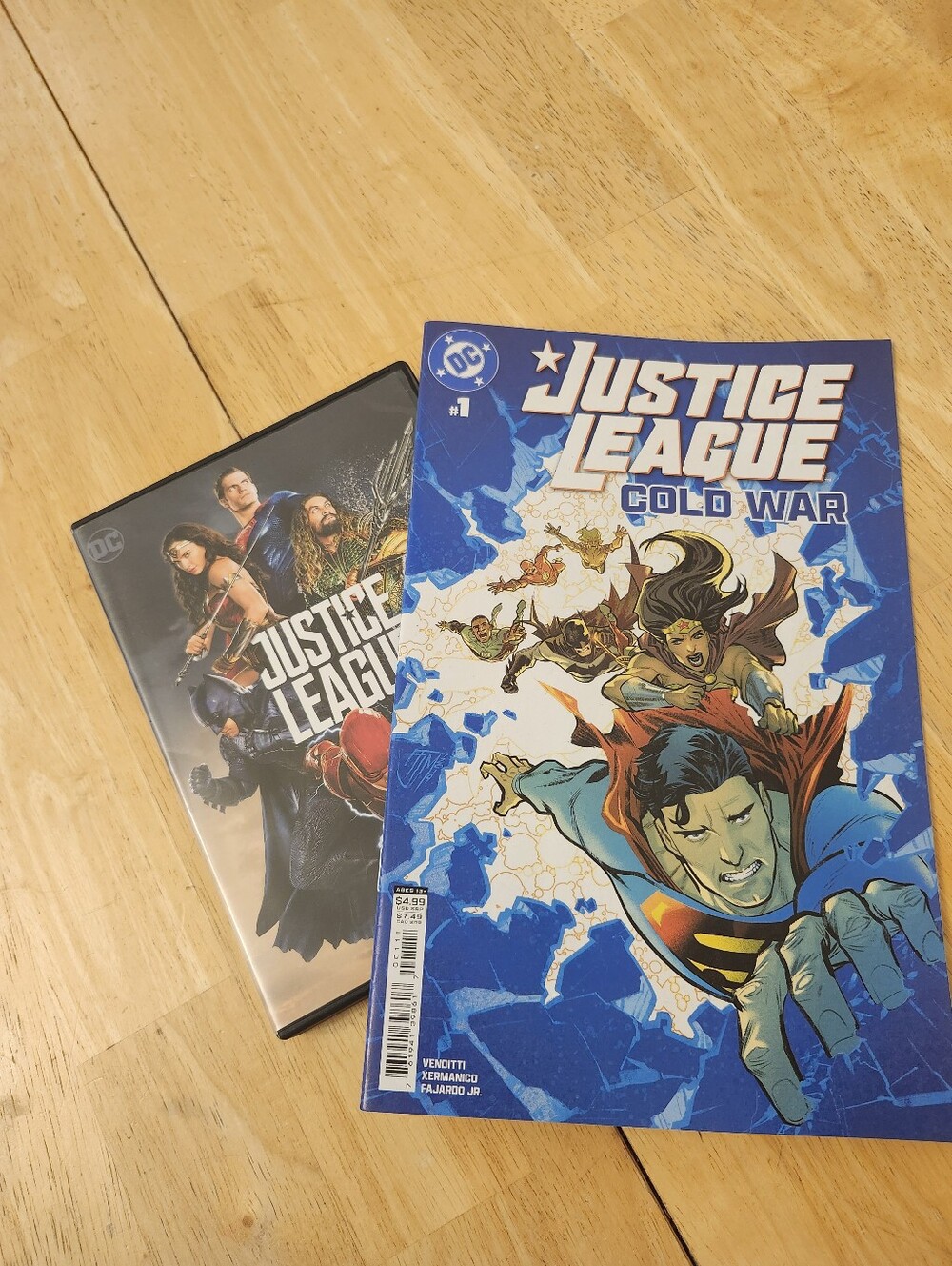 DC Justice League Cold War Comic Book - Blue. Free Comic Book with Dvd purchase